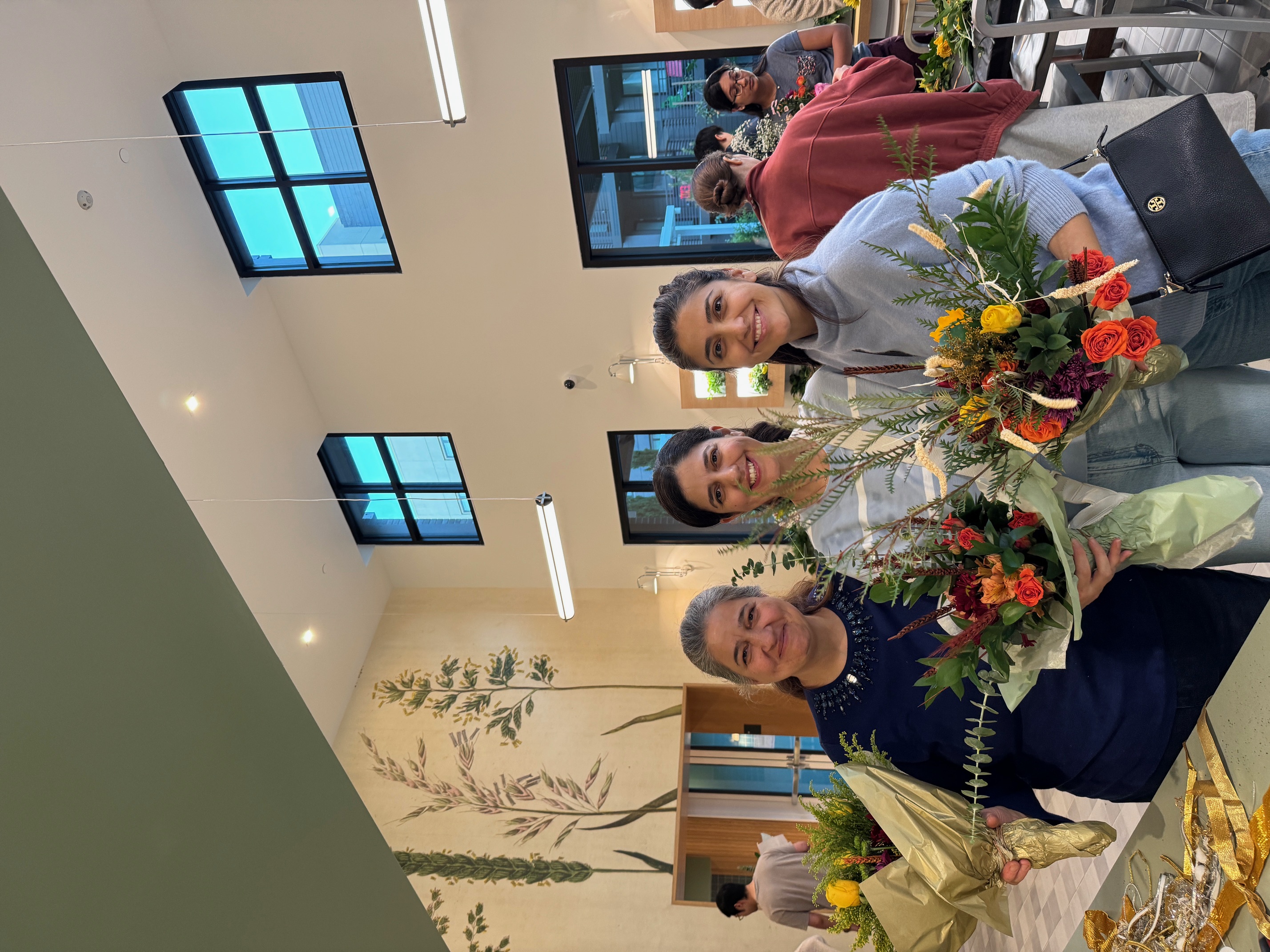 Gratitude Wall & Flower Bouquets Image 1