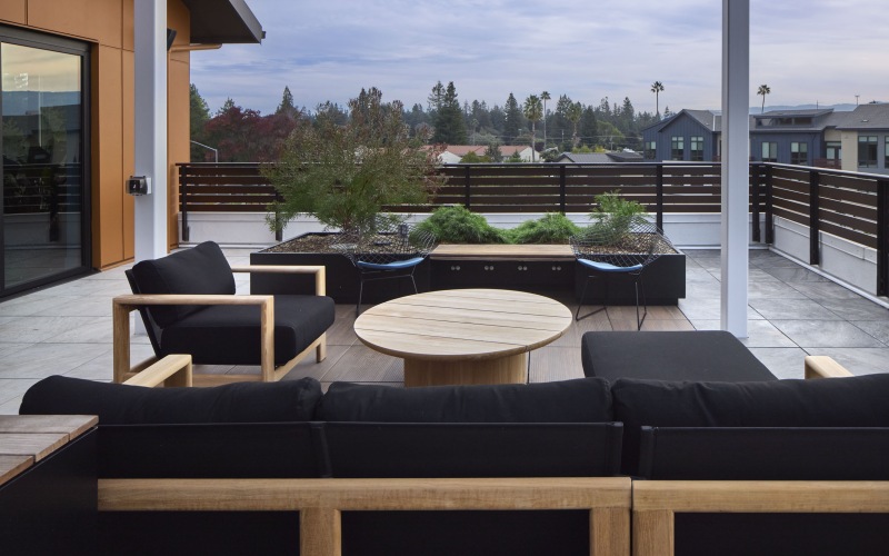 The Nest, Observatory, Sunrise Lounge, and Horizon Theater (Rooftop Decks)