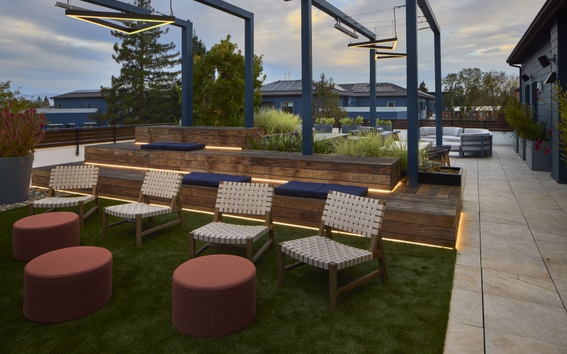 The Nest, Observatory, Sunrise Lounge, and Horizon Theater (Rooftop Decks)