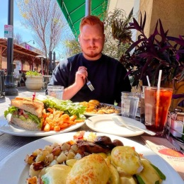 Craving something sweet or savory? @crepevinerestaurants has you covered! 🥞 With a menu full of mouthwatering crepes, fresh salads, and hearty breakfasts, it’s the perfect spot to indulge any day of the week. When you live at Sevens in Mountain View, brunching here can become your go-to weekend tradition. Pre-leasing for March 2025 is now open—don’t miss out on this incredible location! Instagram post from @sevensmountainview on January 20, 2025 00:00:00am