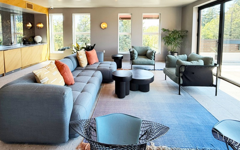 Resident Lounges 