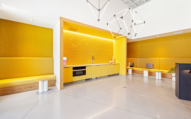 The Study and The Studio (Resident Lounges)